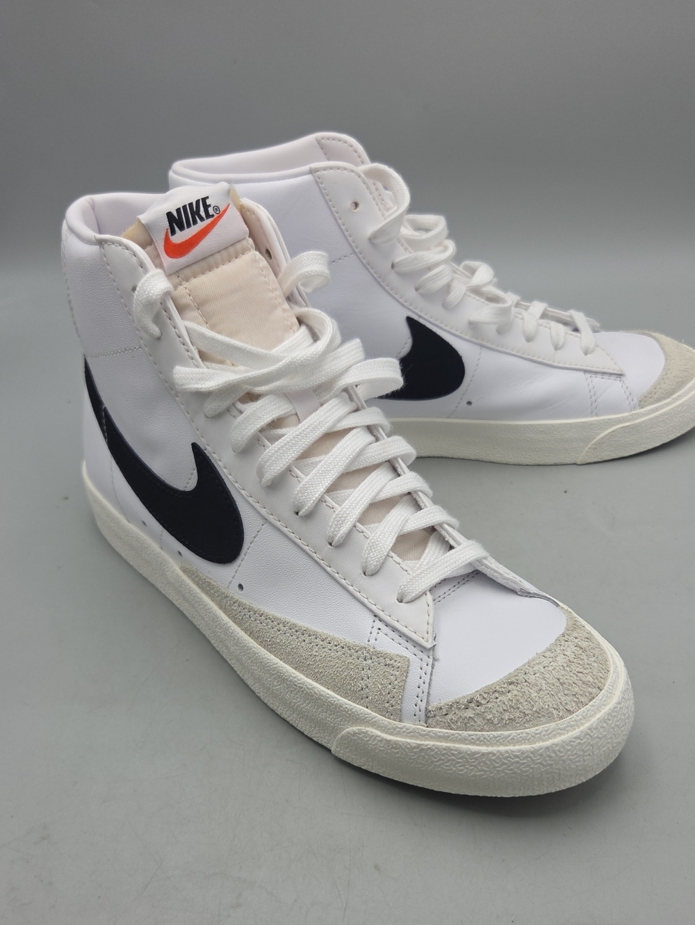 Nike Blazer Mid Mens 9 White Black BQ6806-100 High Top Sneakers